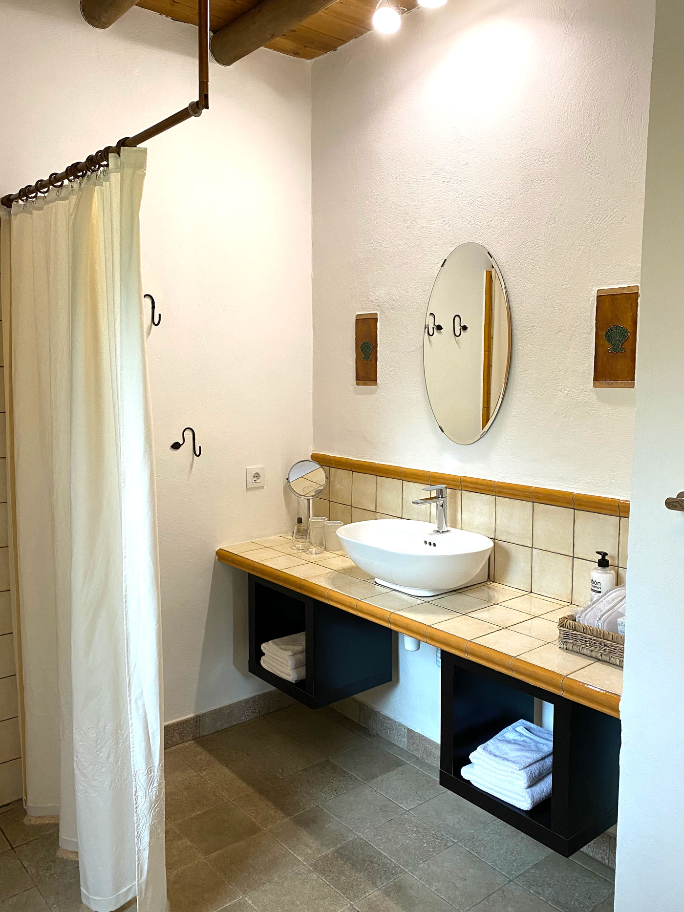 Baño en la Casita del Corcho